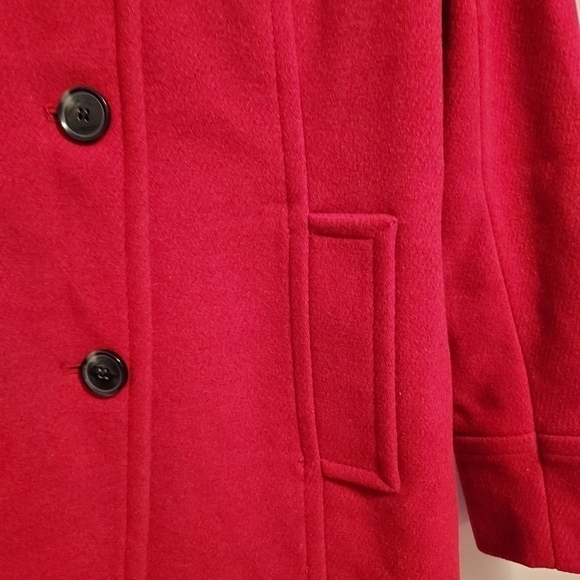 St. John's Bay small Red 58% wool 34%poly rn#93677 - Picture 10 of 11